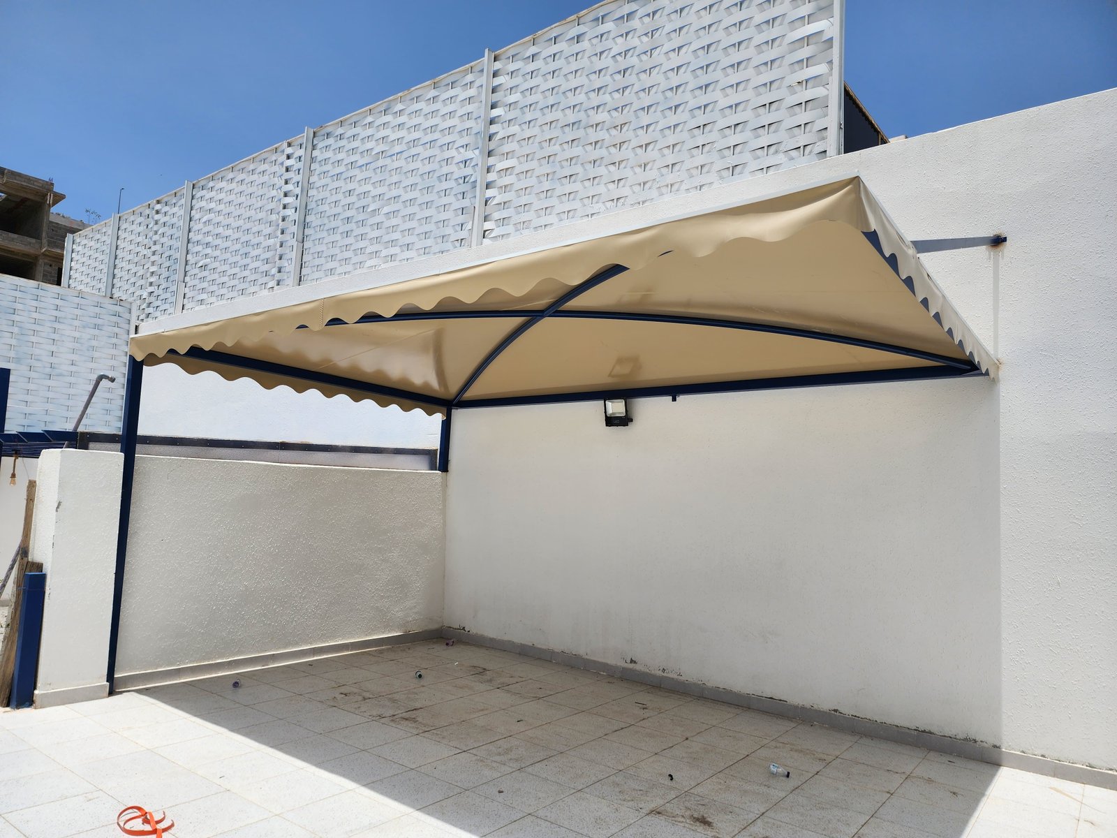 تركيب سواتر بلاستيك، قماش، خشب، حديد في الرياض