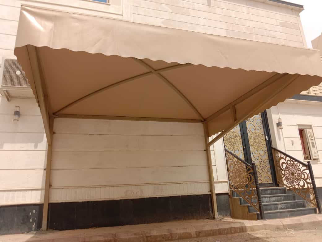 تركيب مظلات قماش حديثة للمحلات التجارية في الرياض
